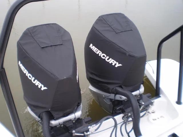 Slide: The Image of Axopar 37 XC Cross Cabin 2022 - 29