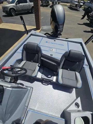 Slide: The Image of Xpress H20C Crappie 2025 - 21