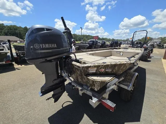 Slide: The Image of Avid 16 Commander 2025 - 9