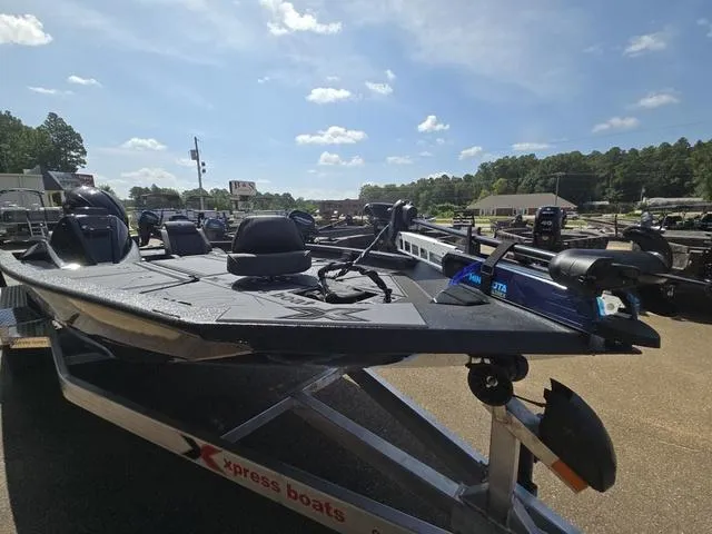 Slide: The Image of Xpress X21 Pro 2025 - 4