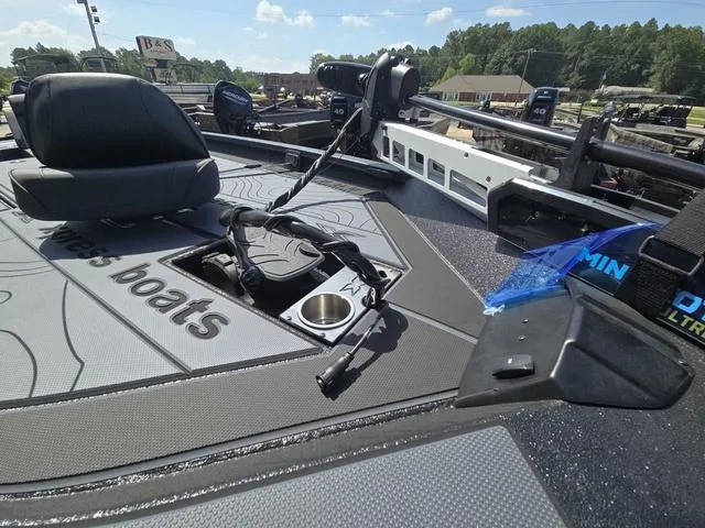 Slide: The Image of Xpress X21 Pro 2025 - 5