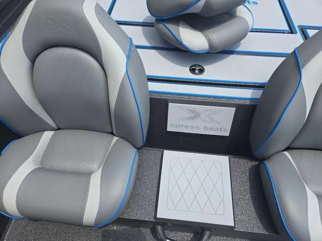 Slide: The Image of Xpress H18C Crappie 2025 - 10