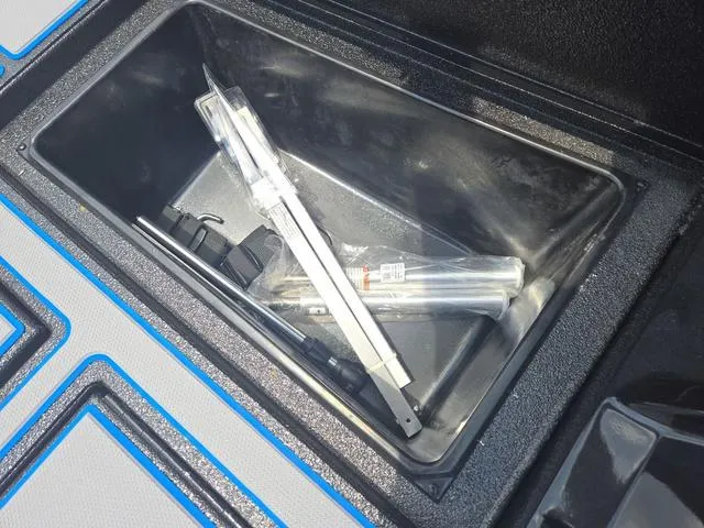 Slide: The Image of Xpress H18C Crappie 2025 - 27