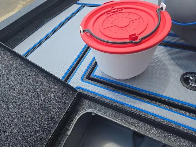 Slide: The Image of Xpress H18C Crappie 2025 - 28