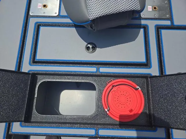 Slide: The Image of Xpress H18C Crappie 2025 - 30