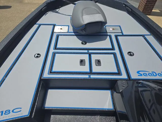 Slide: The Image of Xpress H18C Crappie 2025 - 31