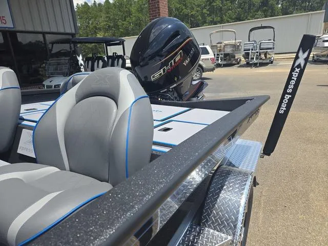 Slide: The Image of Xpress H18C Crappie 2025 - 37