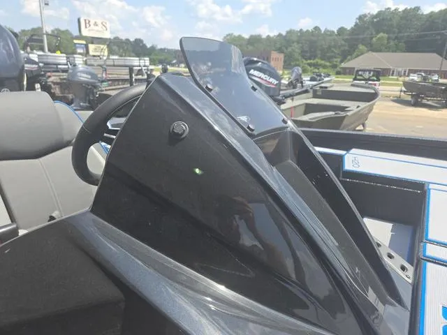 Slide: The Image of Xpress H20 Bass 2025 - 15