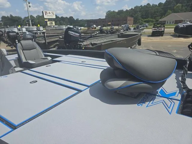 Slide: The Image of Xpress H20 Bass 2025 - 8