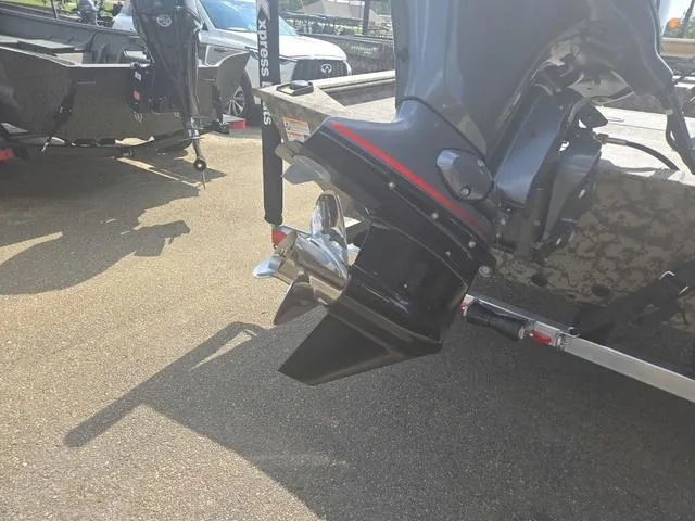 Slide: The Image of Xpress XP185 Catfish 2025 - 15