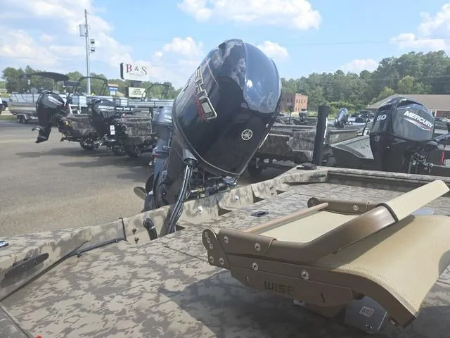 Slide: The Image of Xpress XP185 Catfish 2025 - 24