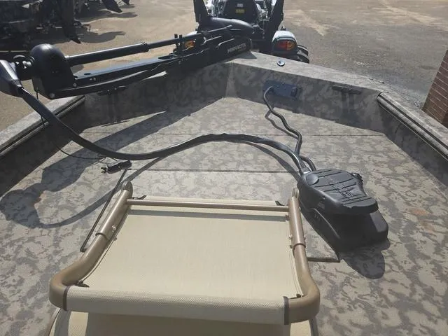 Slide: The Image of Xpress XP185 Catfish 2025 - 5