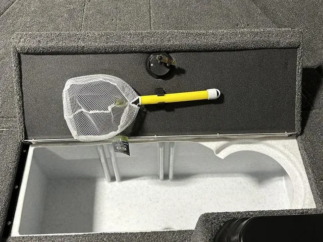 Slide: The Image of Lund 1650 Angler SS 2025 - 10