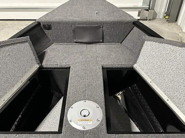 Slide: The Image of Lund 1650 Angler SS 2025 - 19