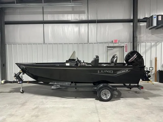 Slide: The Image of Lund 1650 Angler SS 2025 - 2