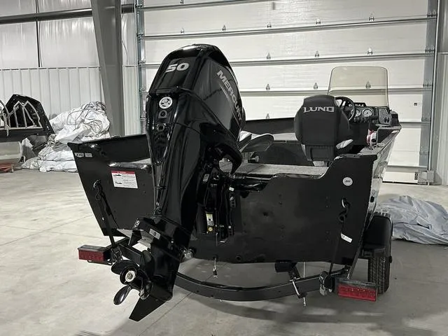 Slide: The Image of Lund 1650 Angler SS 2025 - 5