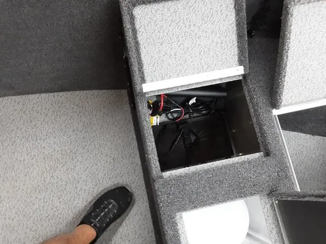 Slide: The Image of Crestliner 1650 Kodiak 2025 - 11