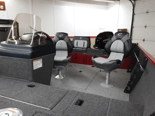 Slide: The Image of Crestliner 1650 Kodiak 2025 - 3