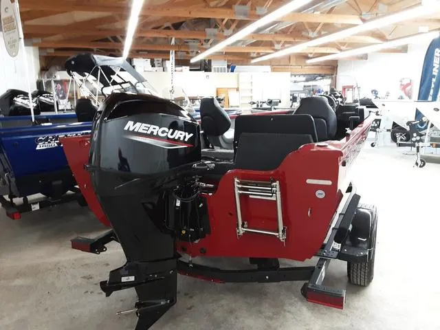 Slide: The Image of Crestliner 1650 Kodiak 2025 - 6