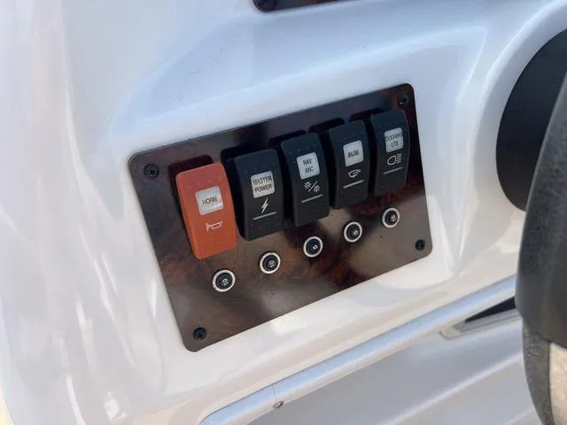 Slide: The Image of Hurricane SunDeck Sport 188 OB 2013 - 13