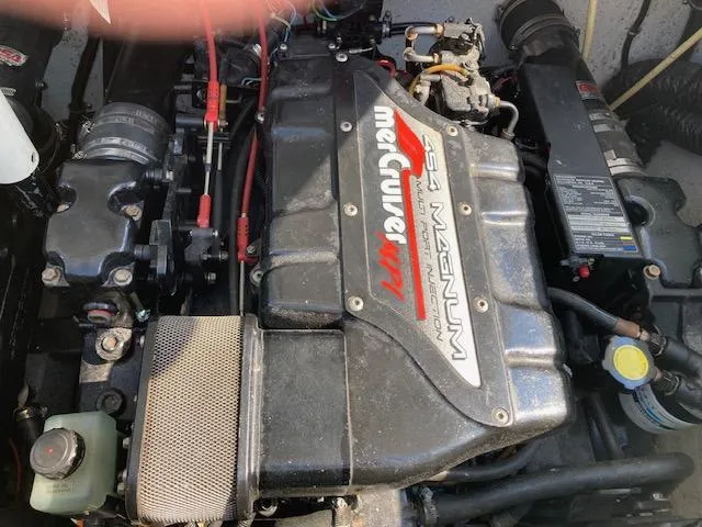 Slide: The Image of 1996 Baja 320 boat engine, MerCruiser 454 Magnum, detailed view. - 9