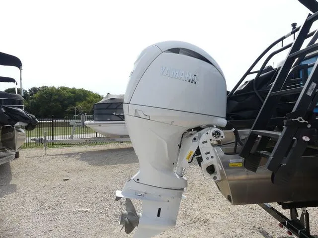 Slide: The Image of Sweetwater Sweetwater 2486 QS 2025 - 11