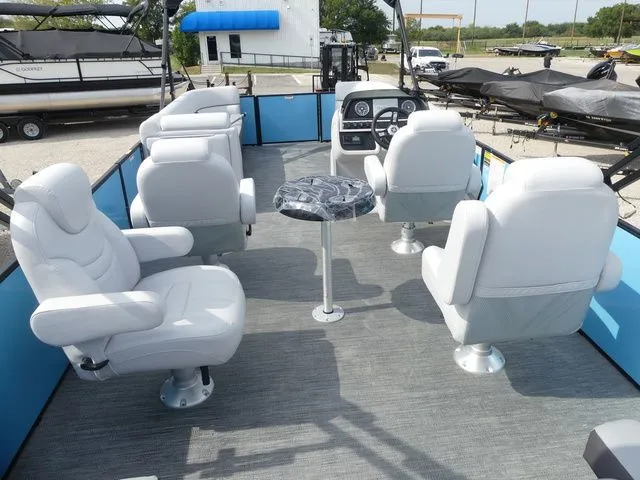 Slide: The Image of Sweetwater Sweetwater 2486 QS 2025 - 13