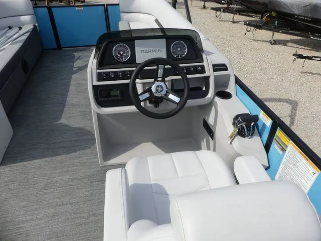 Slide: The Image of Sweetwater Sweetwater 2486 QS 2025 - 17