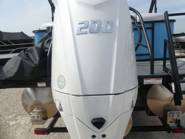 Slide: The Image of Sweetwater Sweetwater 2486 QS 2025 - 9