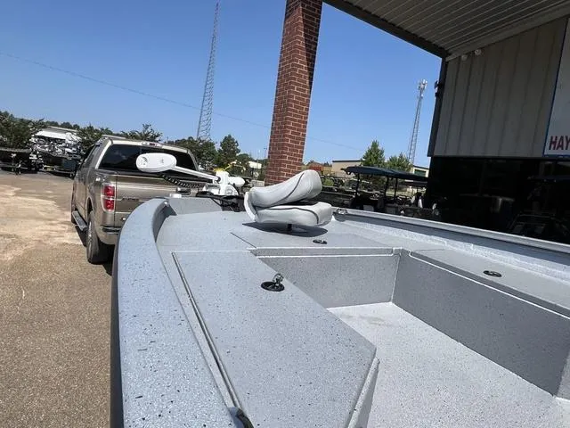 Slide: The Image of Xpress H22 2025 - 23