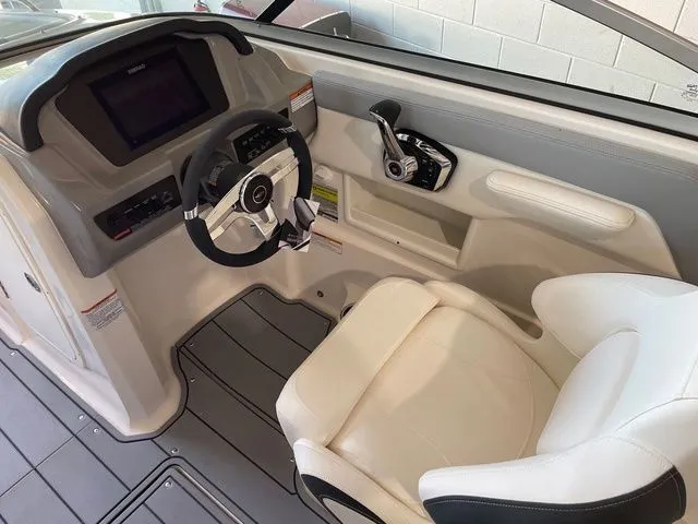 Slide: The Image of Chaparral 23 SSi 2025 - 5