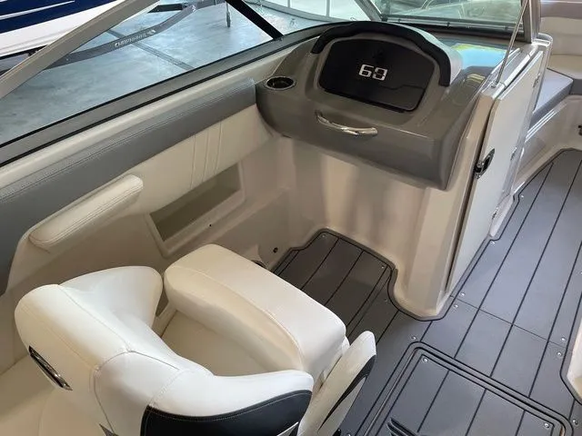 Slide: The Image of Chaparral 23 SSi 2025 - 6