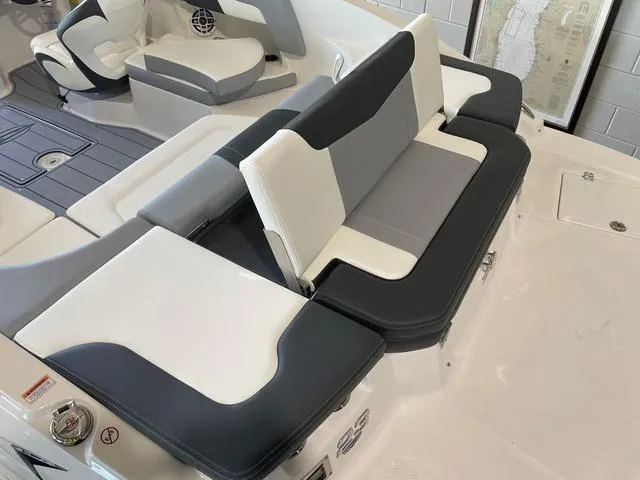 Slide: The Image of Chaparral 23 SSi 2025 - 9