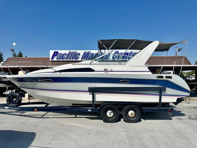 The Image of Bayliner 2755 Sunbridge 1989 - 1