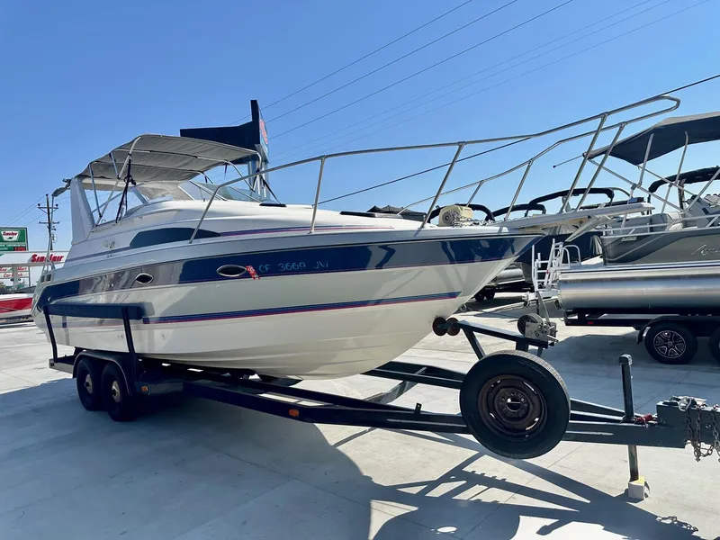 Slide: The Image of Bayliner 2755 Sunbridge 1989 - 11