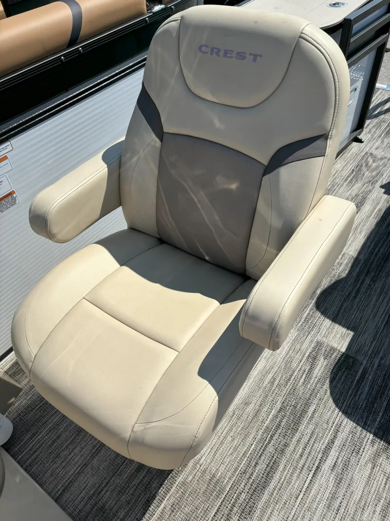 Slide: The Image of Crest Classic LX 200L 2024 - 15