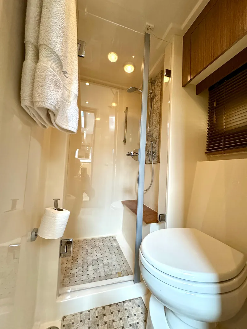 Slide: The Image of Master StateRoom - Head - 50