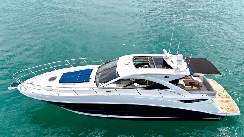 Slide: The Image of 2017 Sea Ray 510 SunDancer - 85