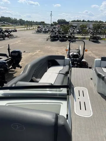 Slide: The Image of Veranda V One 2025 - 22