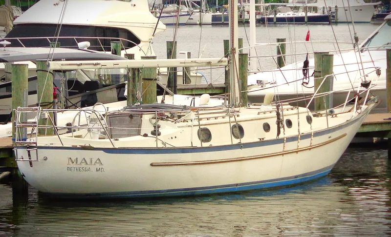The Image of 1983 Pacific Seacraft Crealock 37 sailboat docked in marina. - 0