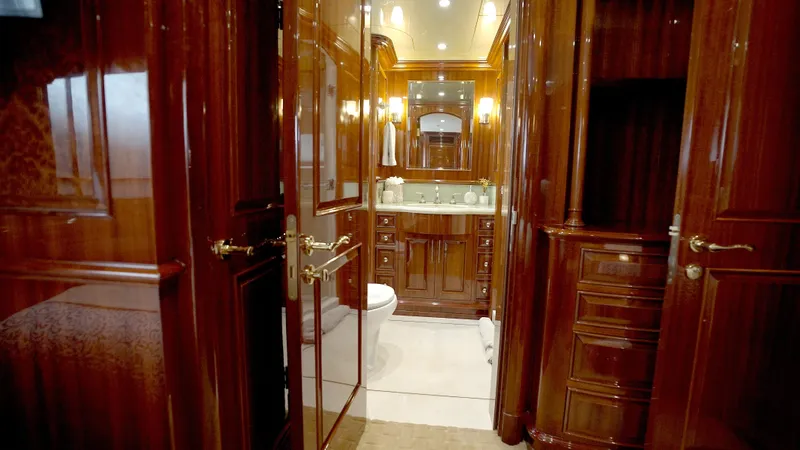 Slide: The Image of Luxurious wooden interior of 2010 Horizon 136 Premier yacht bathroom. - 40