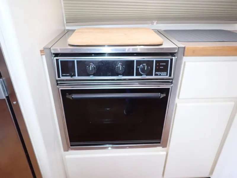 Slide: The Image of Carver 370 Voyager 1996 - 63