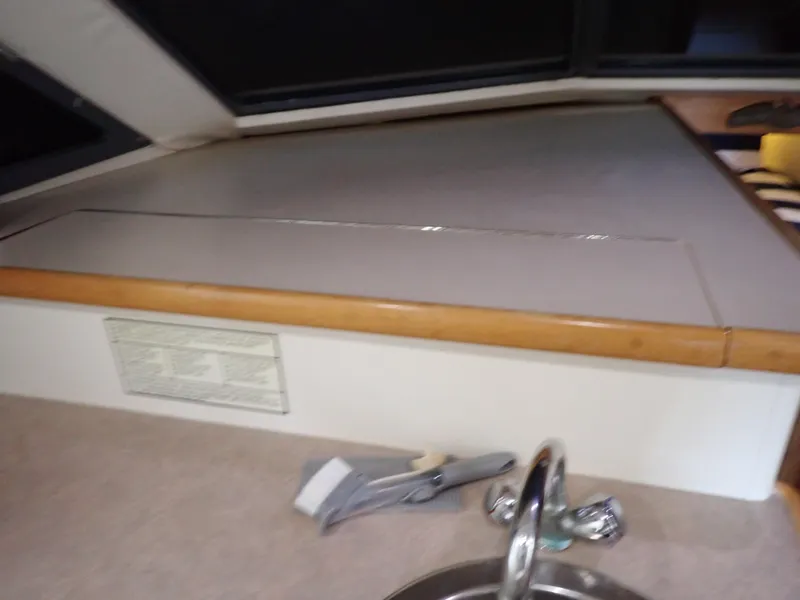 Slide: The Image of Carver 370 Voyager 1996 - 84