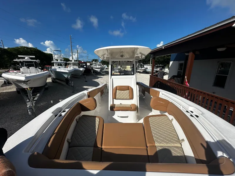 Slide: The Image of NauticStar 28 XS 2023 - 21