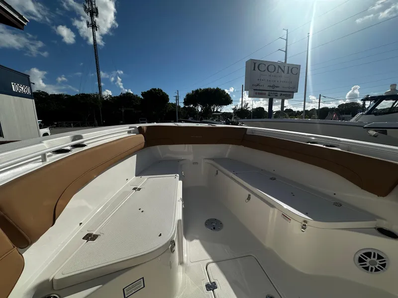 Slide: The Image of NauticStar 28 XS 2023 - 26