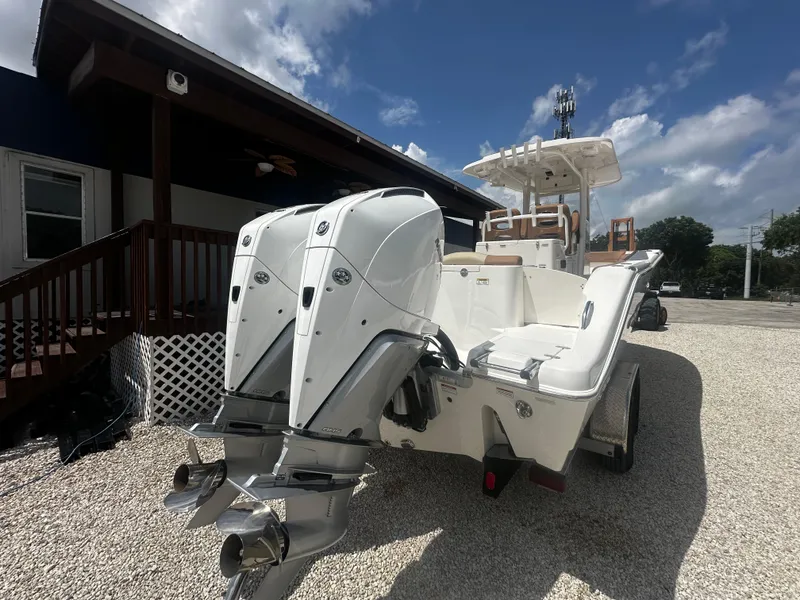 Slide: The Image of NauticStar 28 XS 2023 - 3