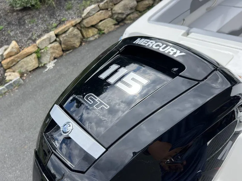 Slide: The Image of Mercury 115 outboard engine on 2025 Bayliner VR4 Bowrider boat. - 15