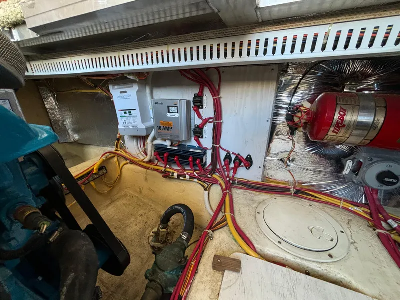 Slide: The Image of Carver 360 Sport Sedan 2008 - 52