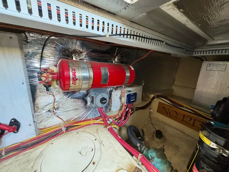 Slide: The Image of Carver 360 Sport Sedan 2008 - 53