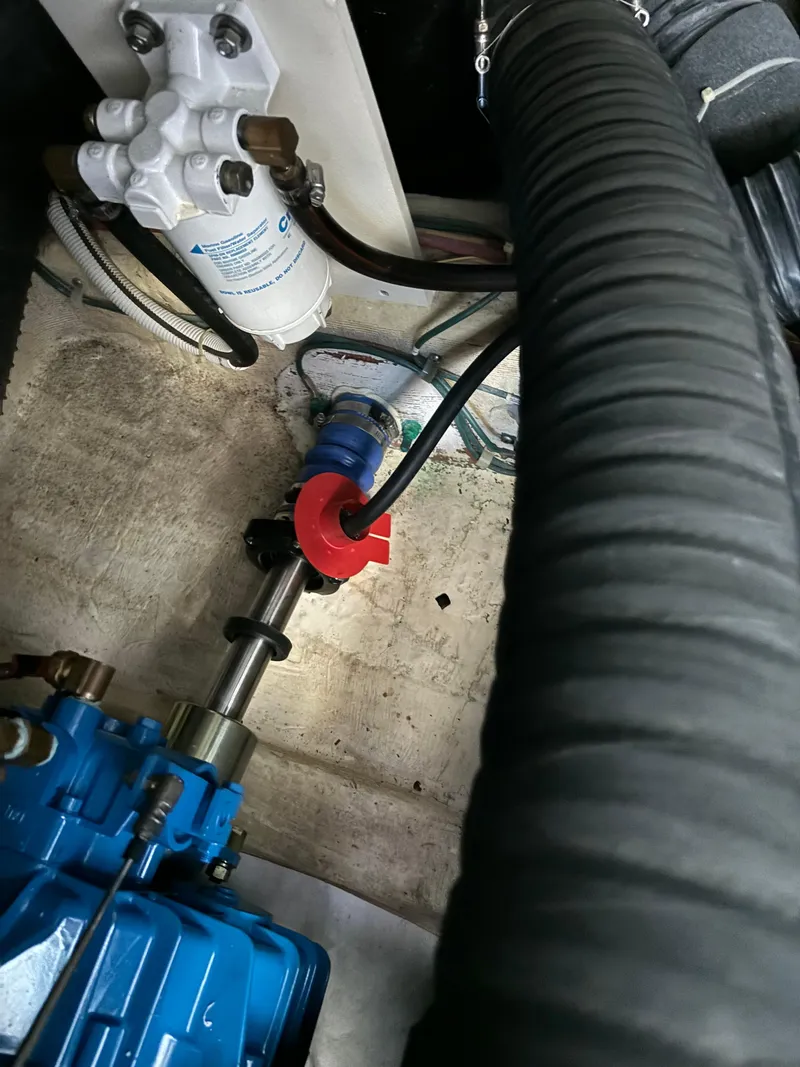 Slide: The Image of Carver 360 Sport Sedan 2008 - 54